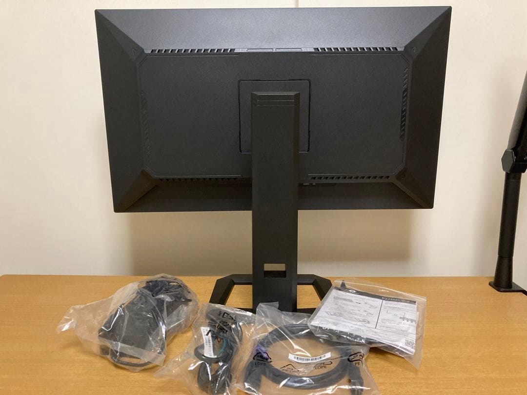 量子ドットMini LED搭載240Hz 27型モニター　P275MS