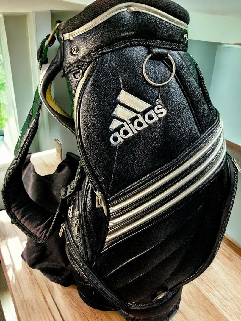 送料無料/美品　adidas ブラック キャディバッグ ストライプデザイン