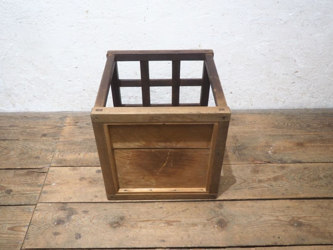 1334 レトロな櫓炬燵　櫓こたつ　テーブル　オブジェ　古家具　シェード　照明