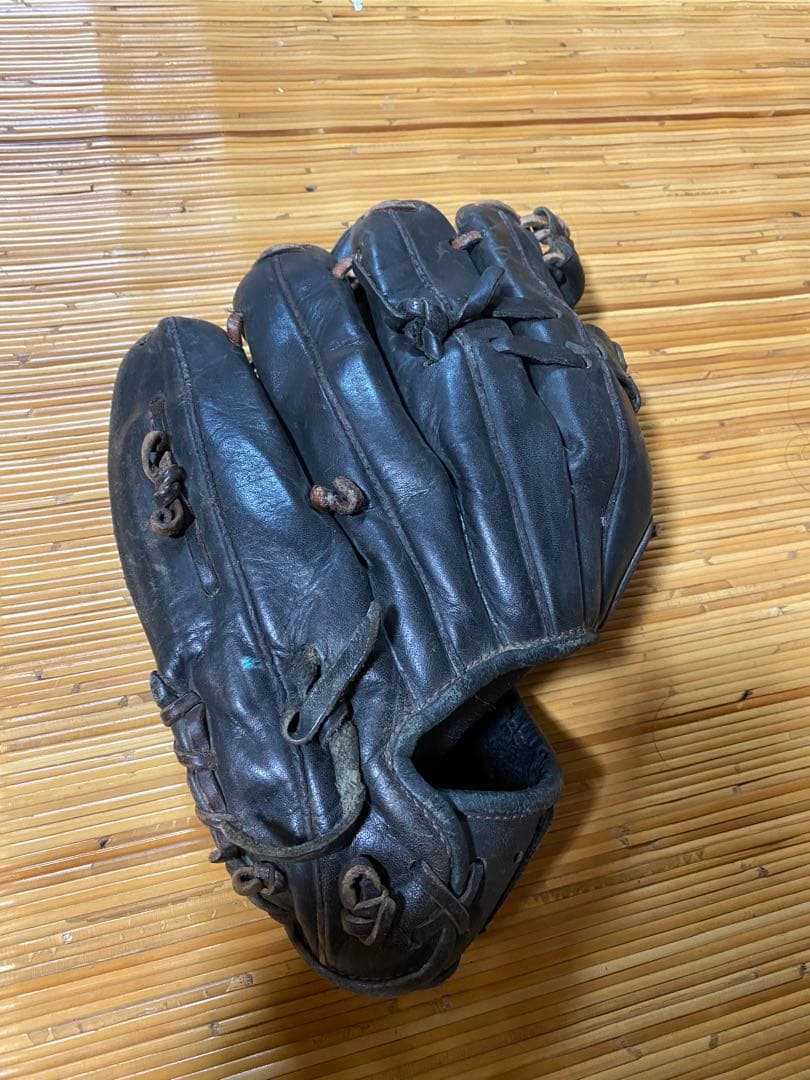 中古品　格安　売り切り　野球　Wilson 硬式グローブ 黒