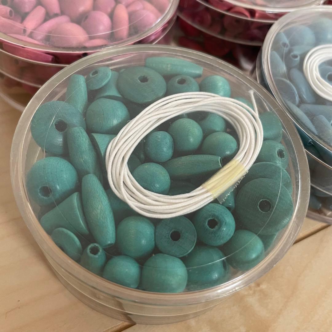 ジョバネック　ドイツ製　木製ビーズ　ウッドビーズ　ニキティキ