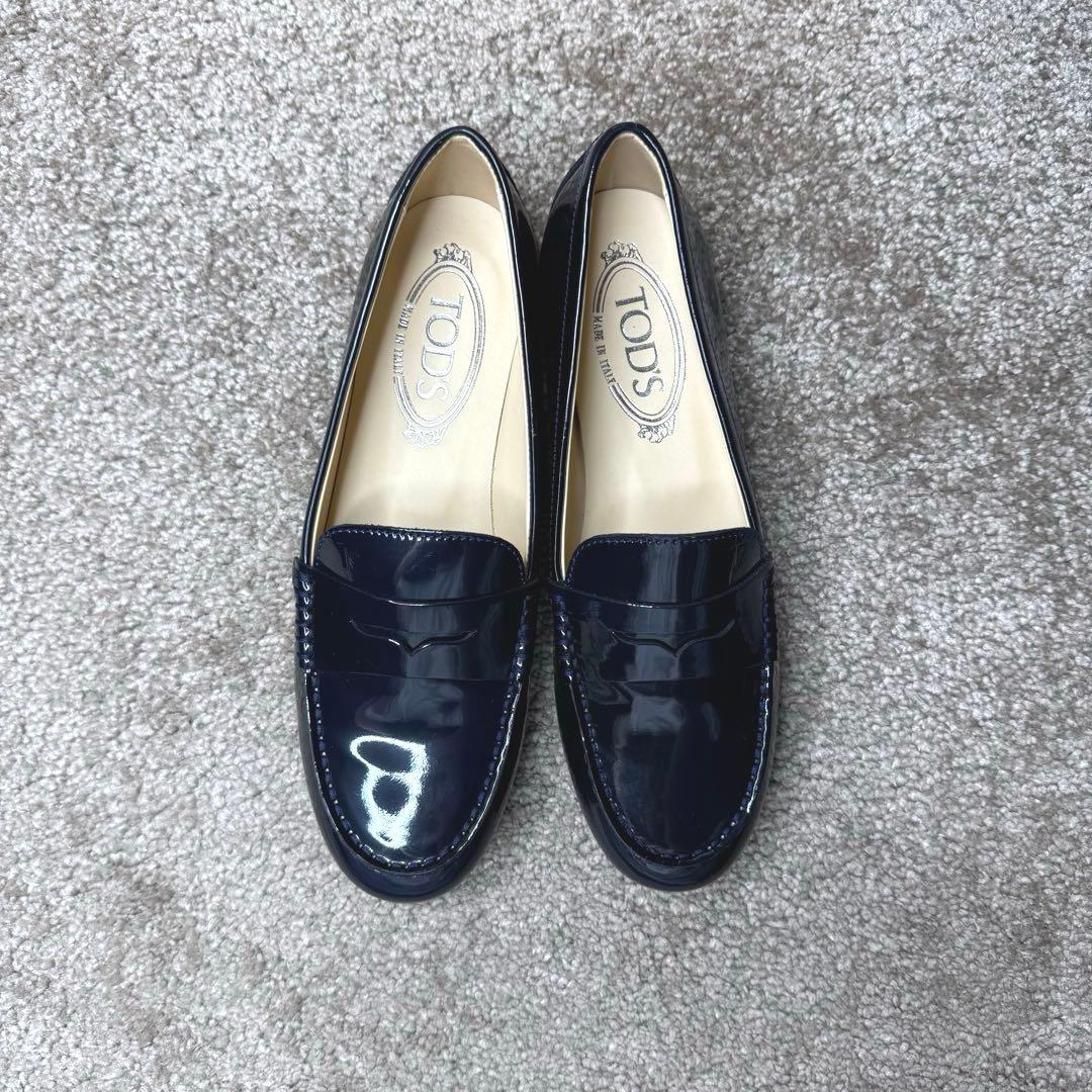 TOD’S トッズ ローファー パテント ネイビー