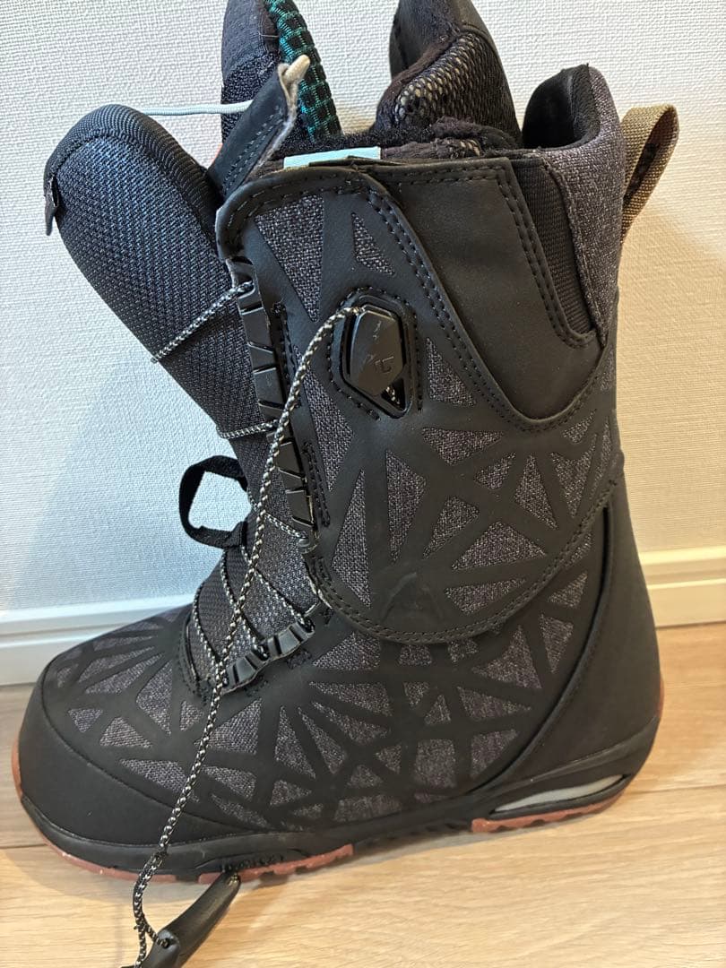 【Burton】スノーボードブーツ supreme