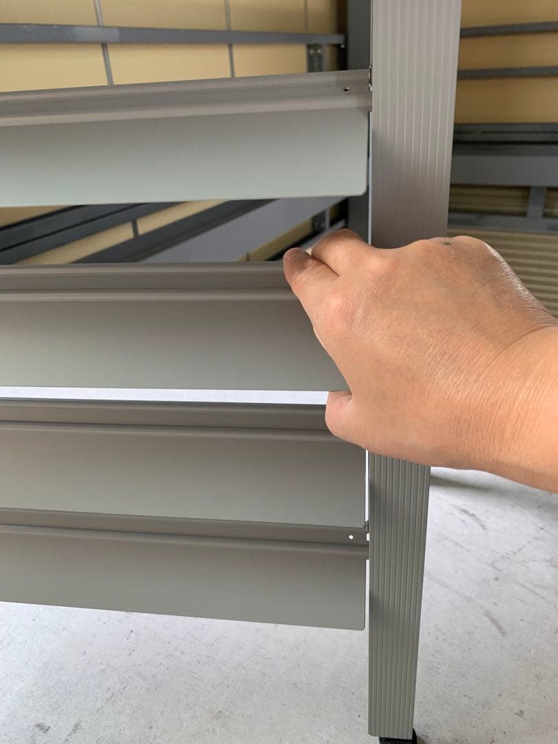 アルミ製 エアコン室外機カバー排気ルーバー方向可調整Lライトグレー