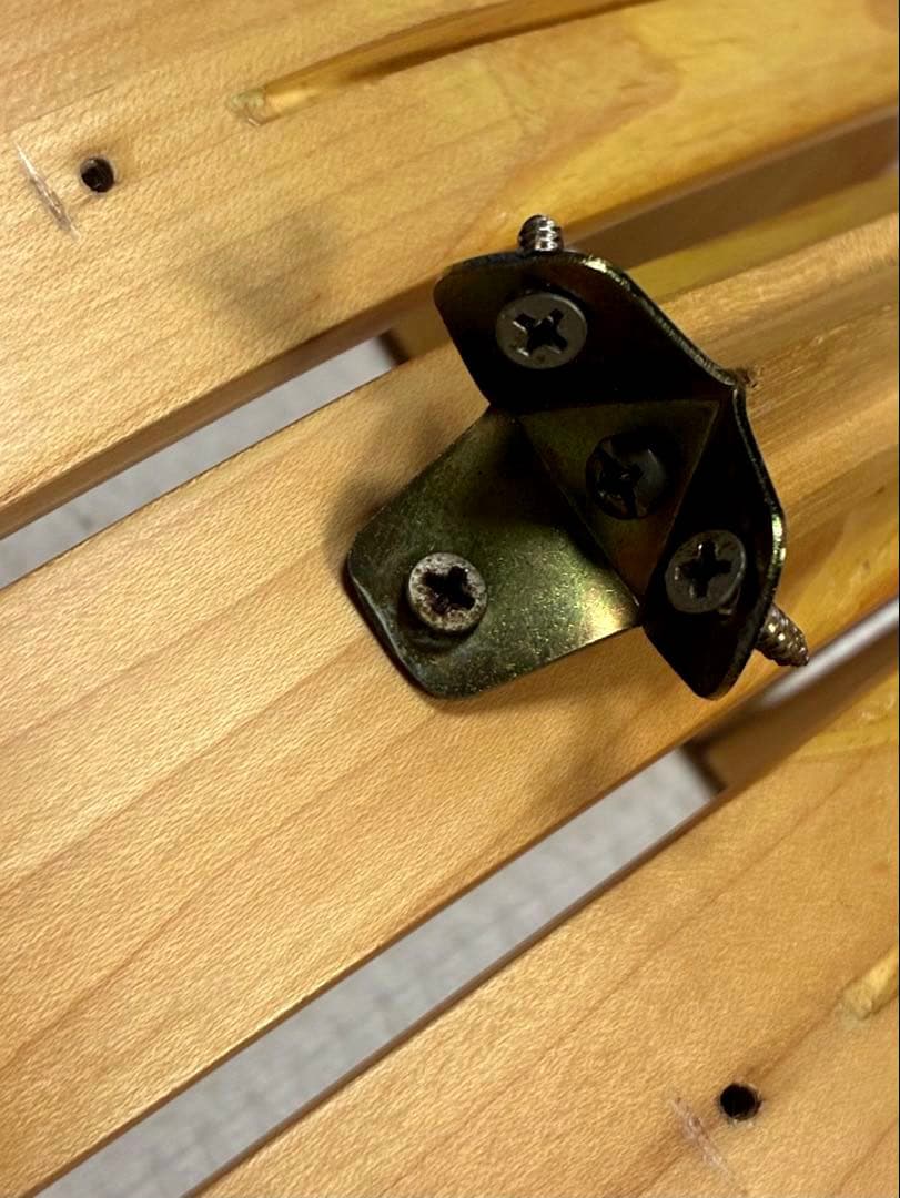 アクタス　モデュラスシグマ　曲木　3本脚　ワインテーブル　丸テーブル