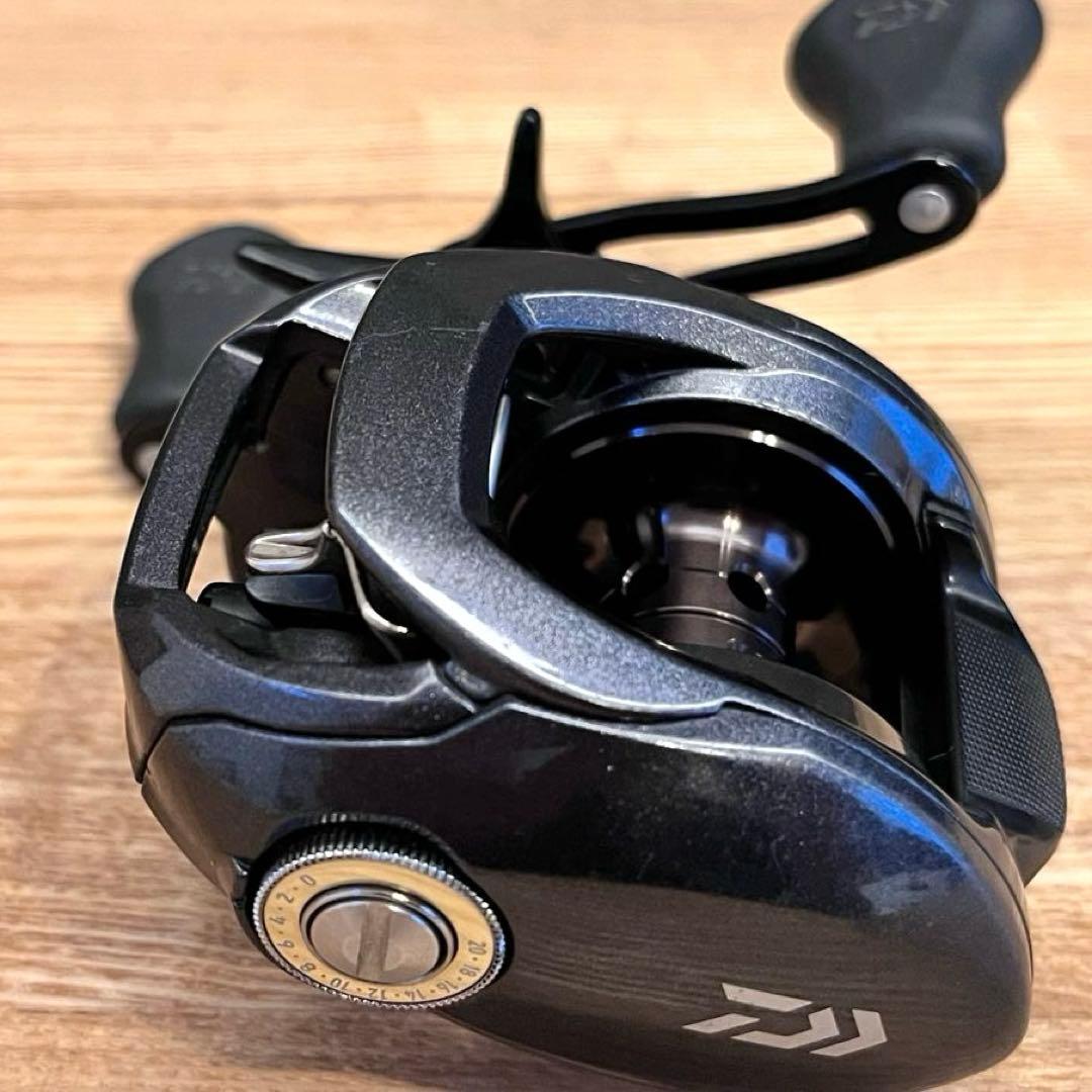 US DAIWA タトゥーラ 100H 6.3 右ハンドル