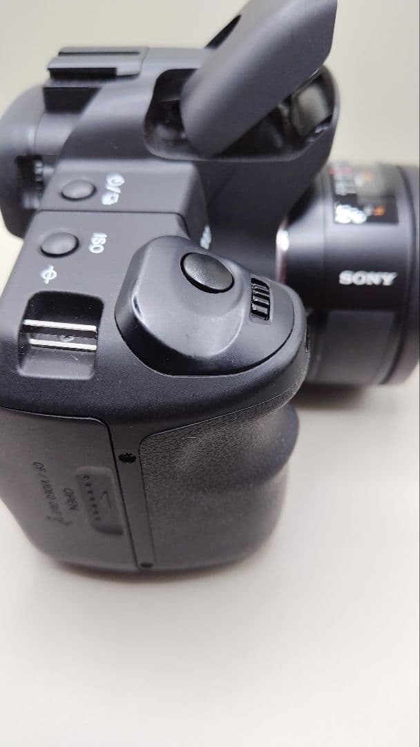 SONY　α200 DSLR-A200 付属レンズ　SAL28F28 【動作品】
