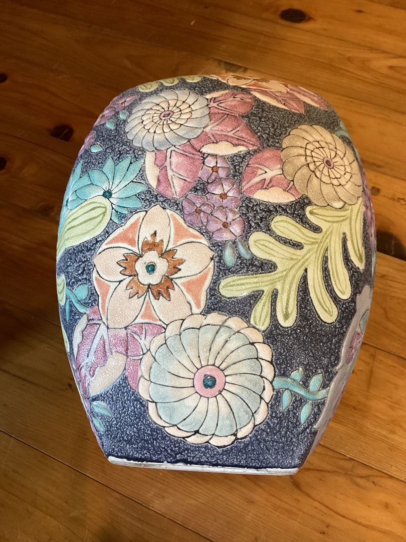 キルンアート　装飾陶器　釜焼　磁器　陶器　アート作品　飾り壺