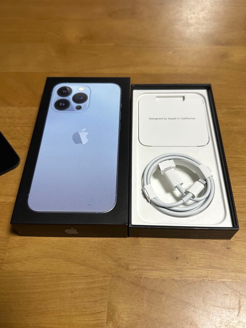 iPhone 13 Pro シエラブルー　256GB 付属品あり修理履歴なし