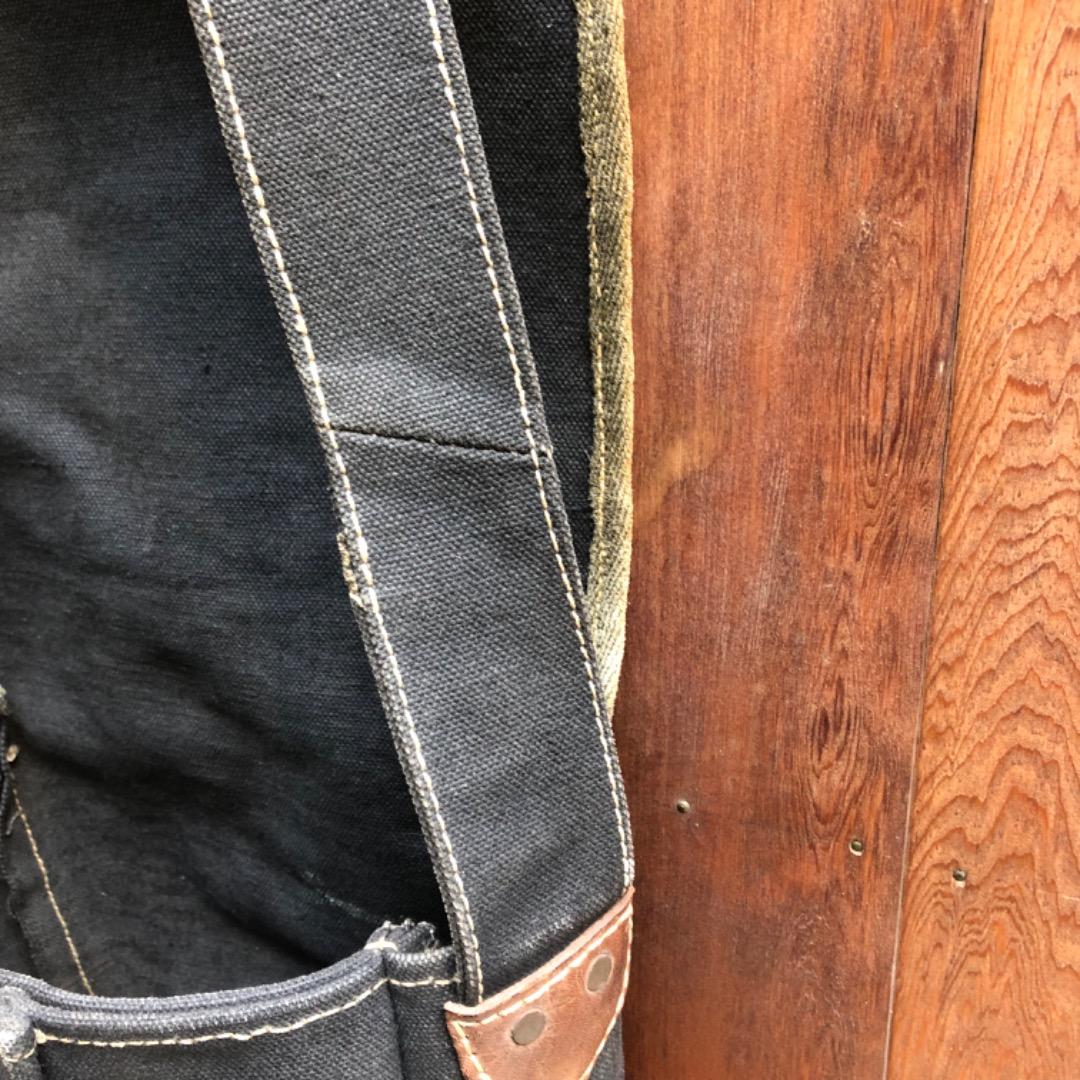 必見！オールドヴィンテージ　極厚帆布 ショルダーバッグ　レア