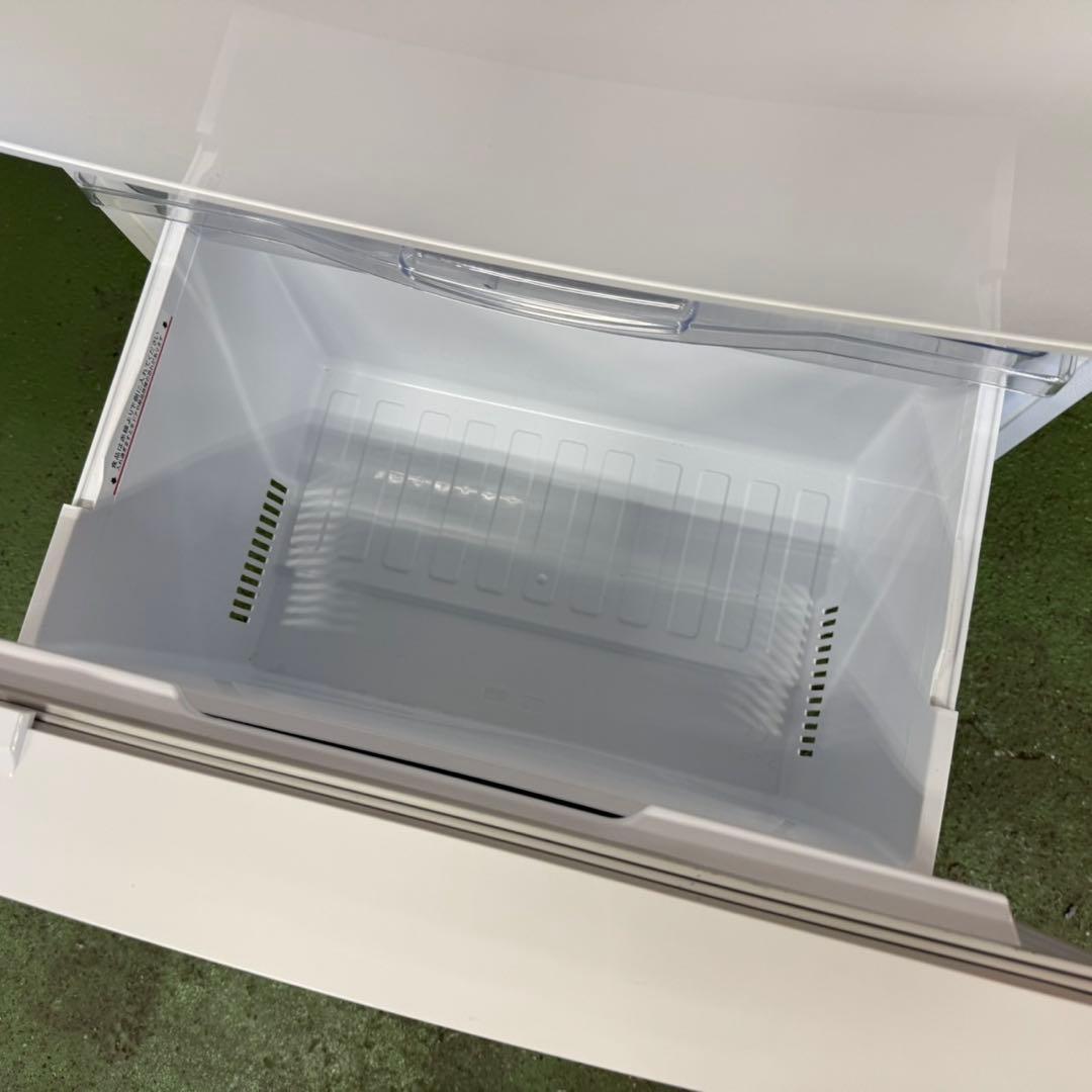 320送料設置無料 三菱　自動製氷機能付き大型冷蔵庫　330L 3ドア