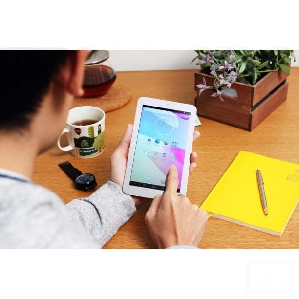 ☆送料無料☆ Android4.4 7インチタブレット型PC