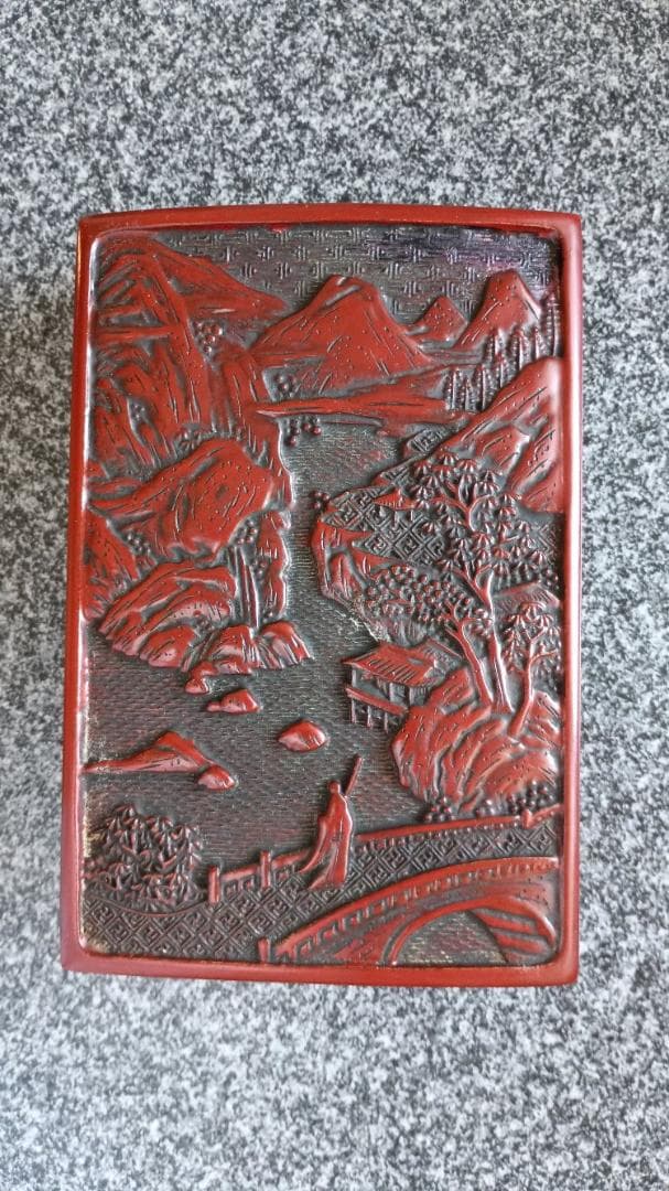 逸品・仙台永楽堆朱文箱　大正～昭和初期／家族を繋ぐ美術工芸品