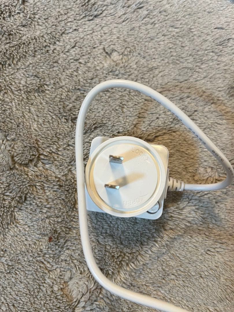 ルミスパ ニュースキン+ 専用トリートメントクレンザー　美品、箱付き