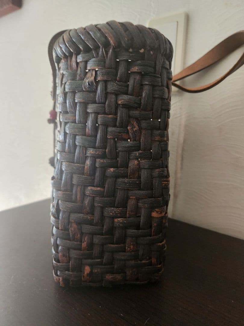 国産山葡萄　アンティークかごバッグ　手作り巾着付き　センソユニコ慈雨等