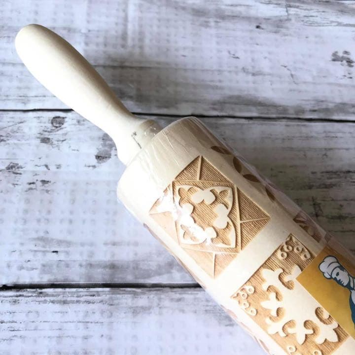 エンボスローラー　四角柄　木製麺棒　花柄　クッキー　クッキング　ハロウィン