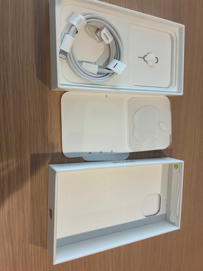 Apple iPhone 13 ピンク 傷なし美品　バッテリー84% 256GB