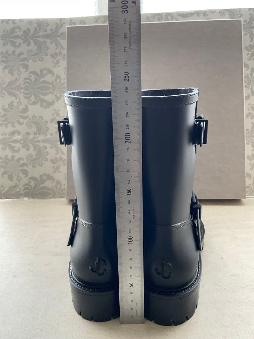 jimmy choo レインブーツ　ブラック　ショート丈　雨、雪の日に　38