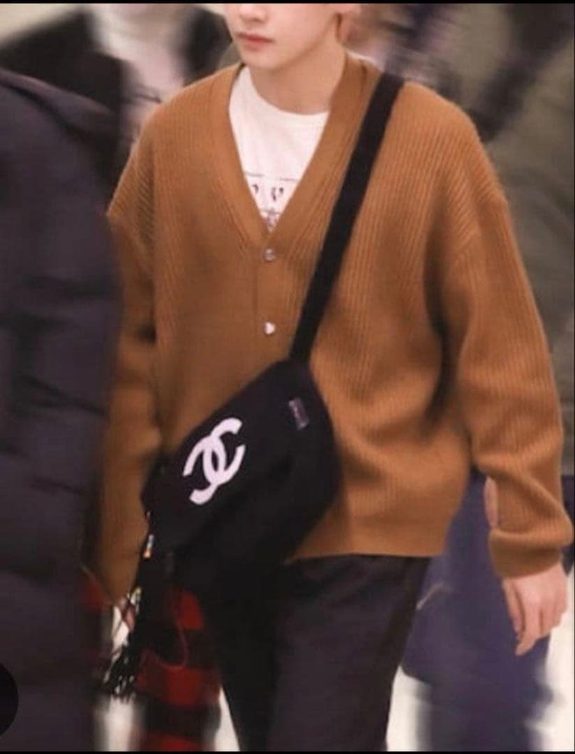 CHANEL ブラック ショルダーバッグ　ノベルティー　美品