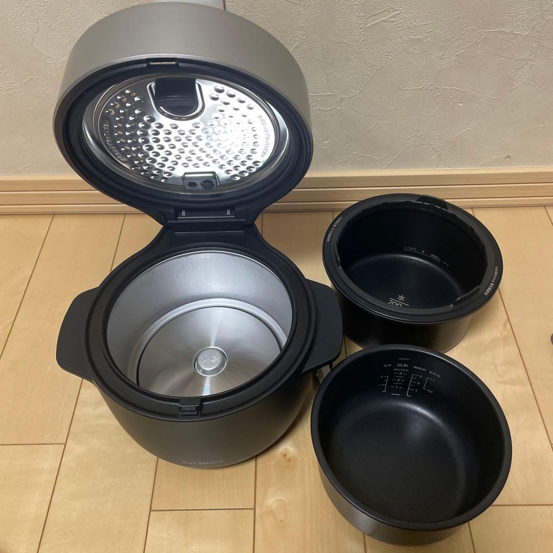 センリツツツになります。BALMUDA The Gohan 電気炊飯器