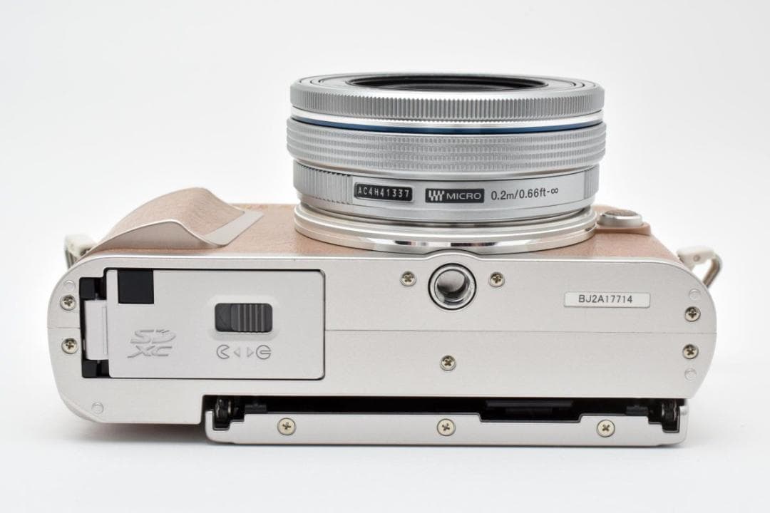 【箱付き】 OLYMPUS オリンパス PEN E-PL9 ミラーレス一眼カメラ