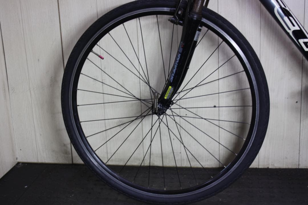 FELTフェルト F-LITE 700C アルミ 24速 480mmクロスバイク