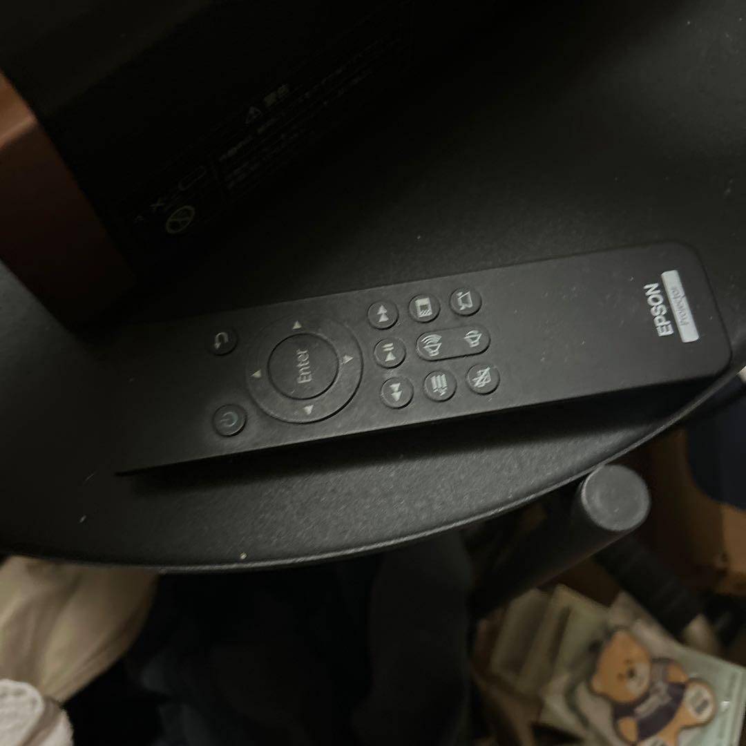 極美品　最終値下　断捨離価格　エプソン　EF-100B プロジェクター