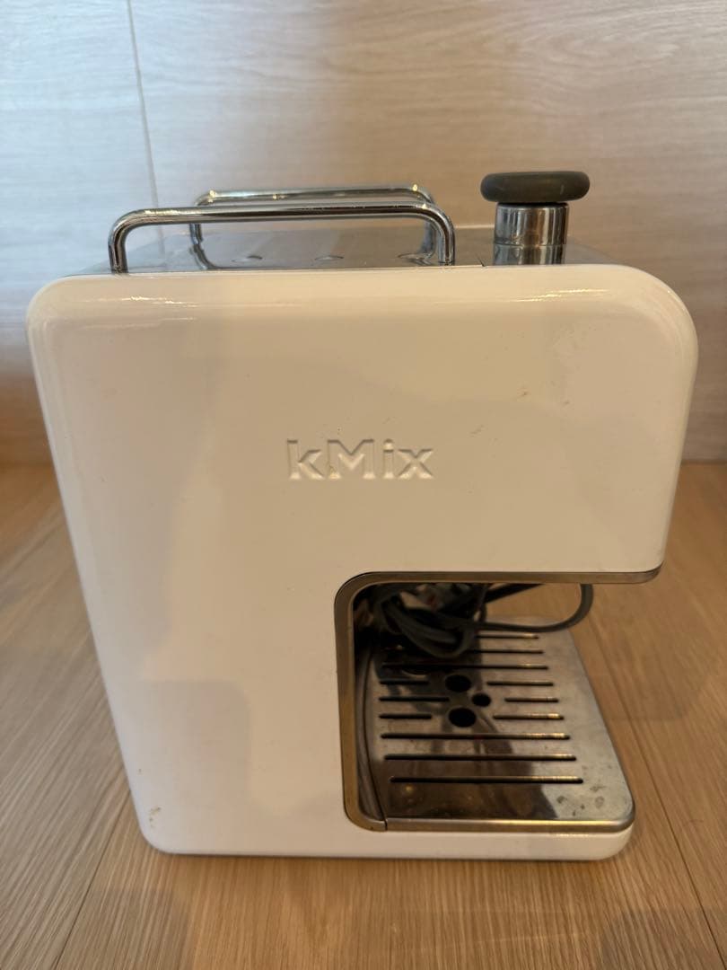 コーヒーメーカー・エスプレッソマシン DeLonghi kMix Espresso Cappuccino Maker