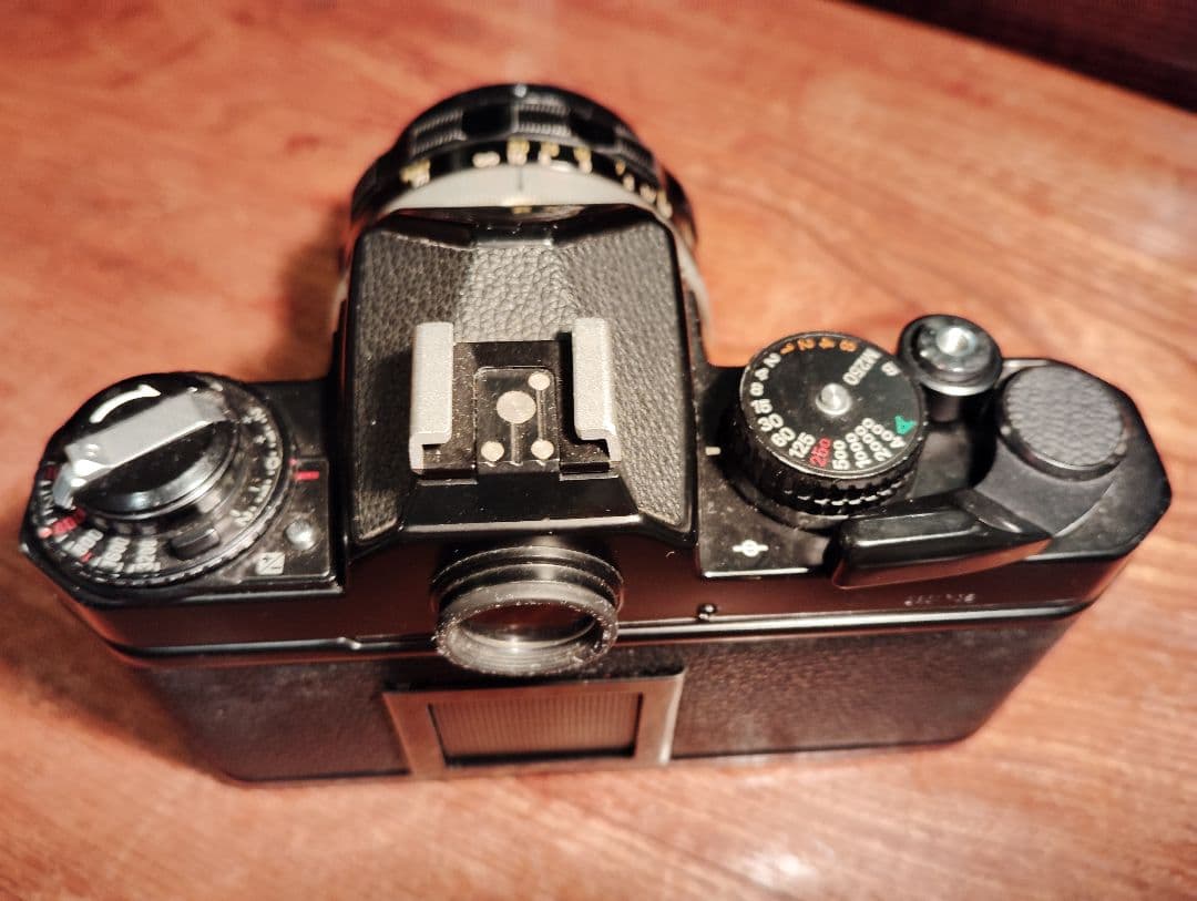 Nikon FE2 一眼レフカメラ レンズ付き