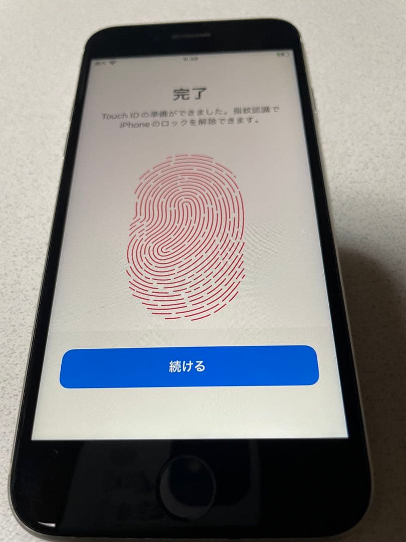 バッテリー81%★綺麗★iPhoneSE2（第2世代）【64GB】WHITE 白