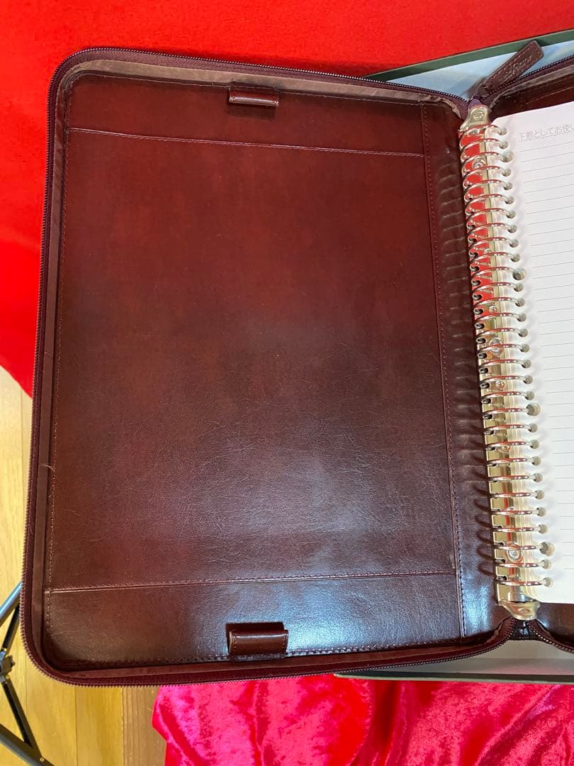 ツアィトベクター立て３６㎝横２６㎝　本物、皮。