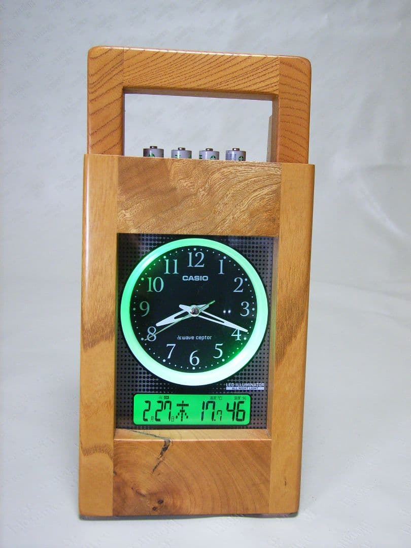 S010総欅板材ハンドル付き斜め型電波目覚まし時計（カシオTQT−351NJ使用