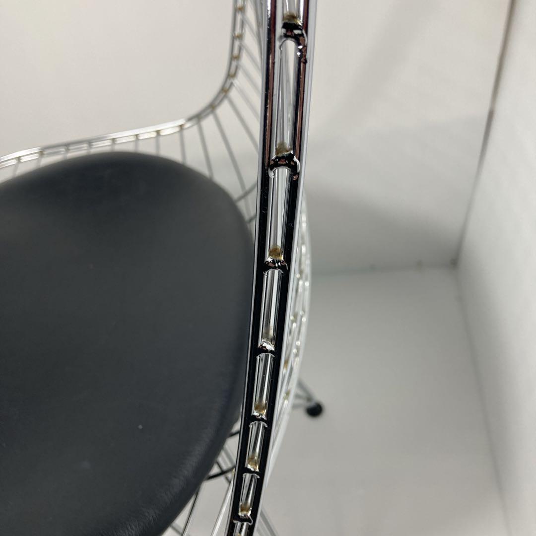 イームズ　ワイヤーチェア　リプロダクト　ミッドセンチュリー　ダイニングチェア