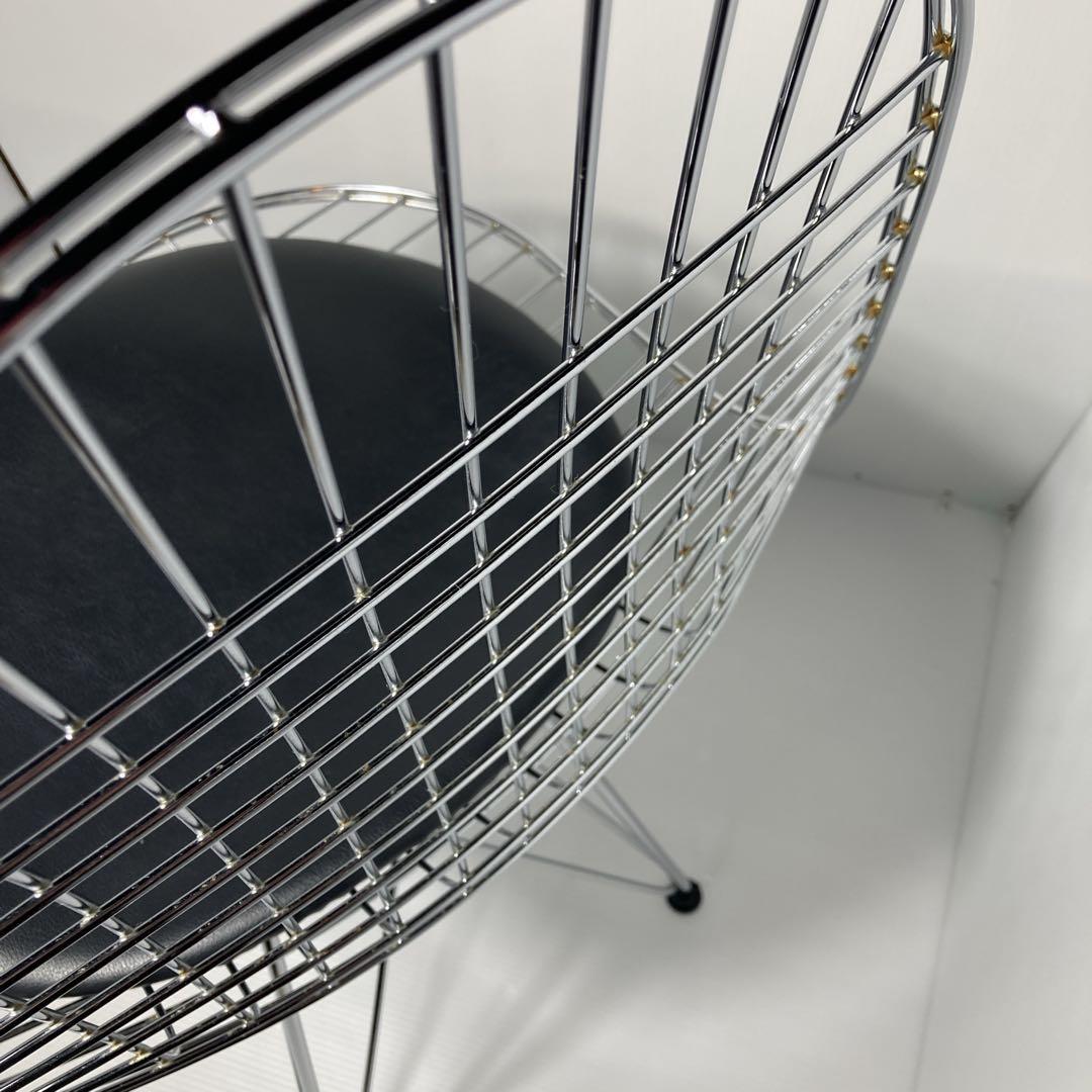 イームズ　ワイヤーチェア　リプロダクト　ミッドセンチュリー　ダイニングチェア