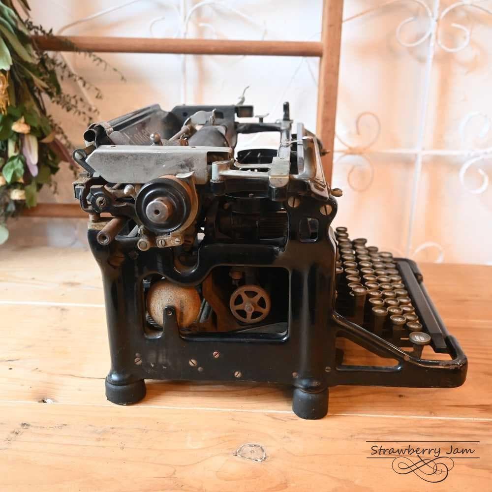 L3705-20 英国アンティーク UNDERWOOD タイプライター 店舗什器