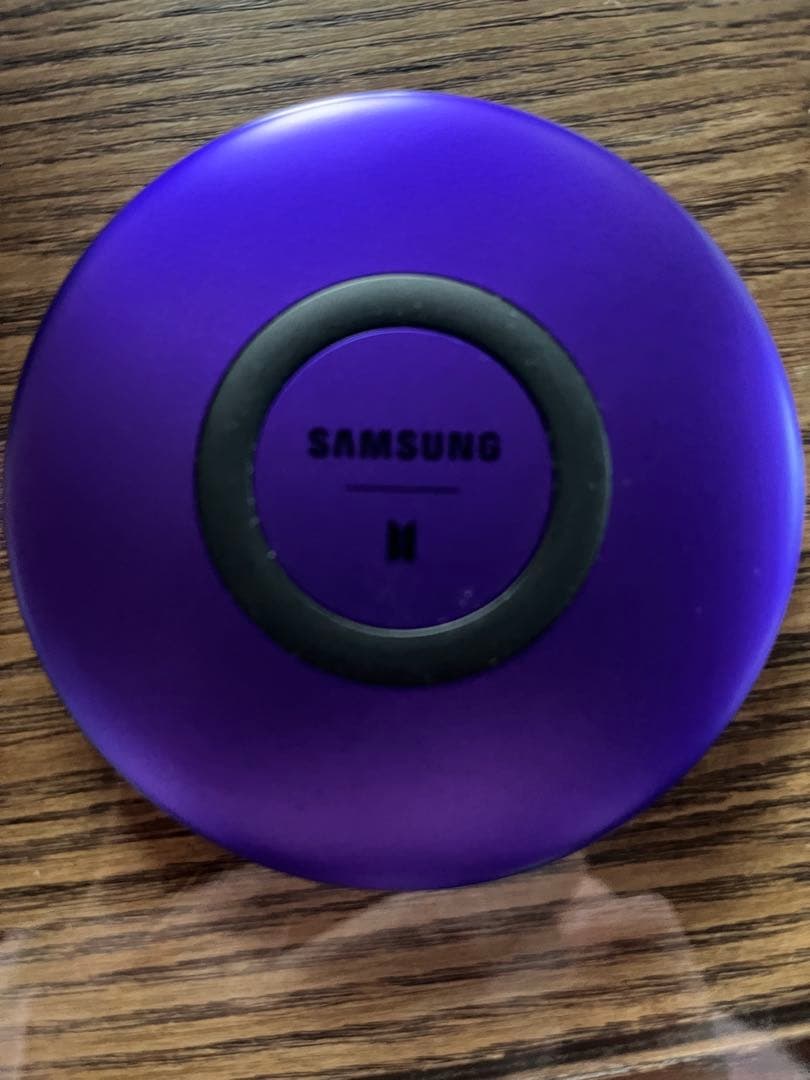 BTSワイヤレスイヤホン