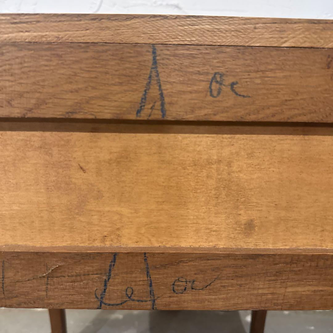 ヴィンテージ　木製サイドテーブル　引き出し付き