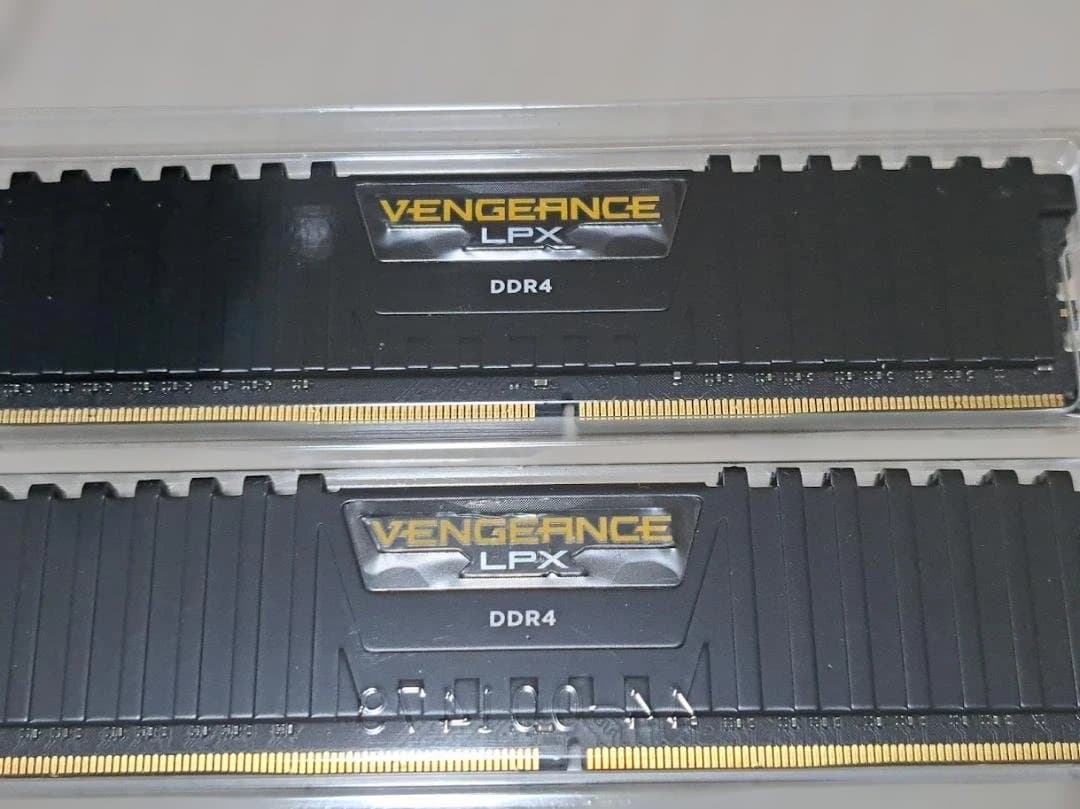 CORSAIR DDR4-3200MHz 16GB (8GB×2枚キット)