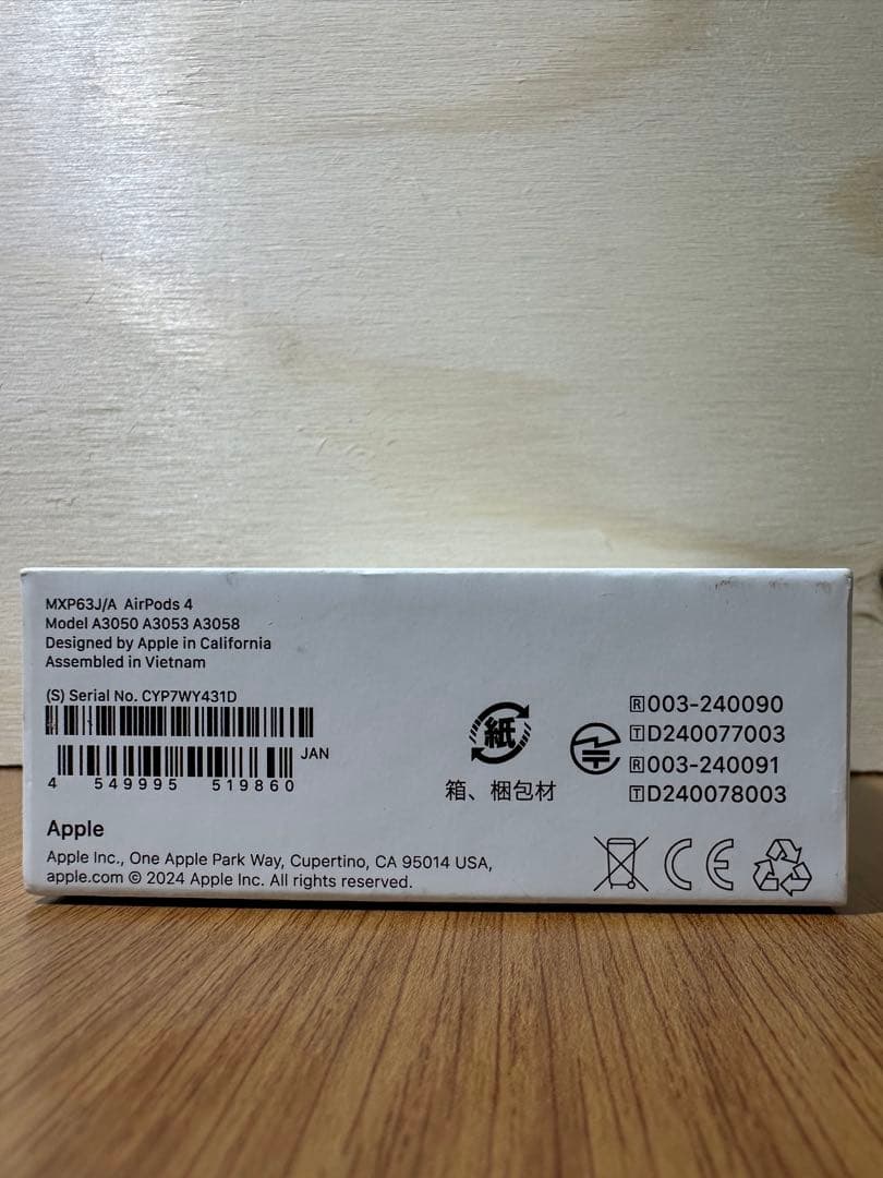 【美品】 AirPods 4 ANC非搭載 MXP63J/A Y431D