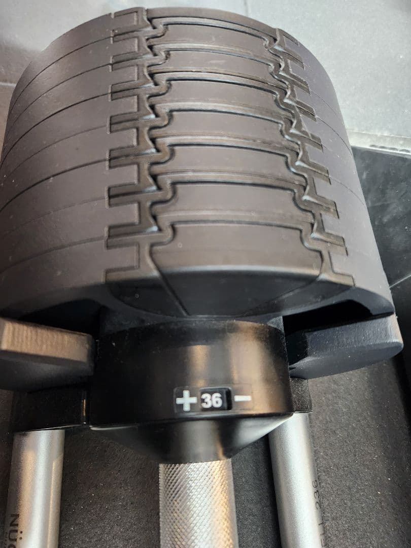 NUOBELL 36kg(2kg刻み) 1個　可変式ダンベル【片方】