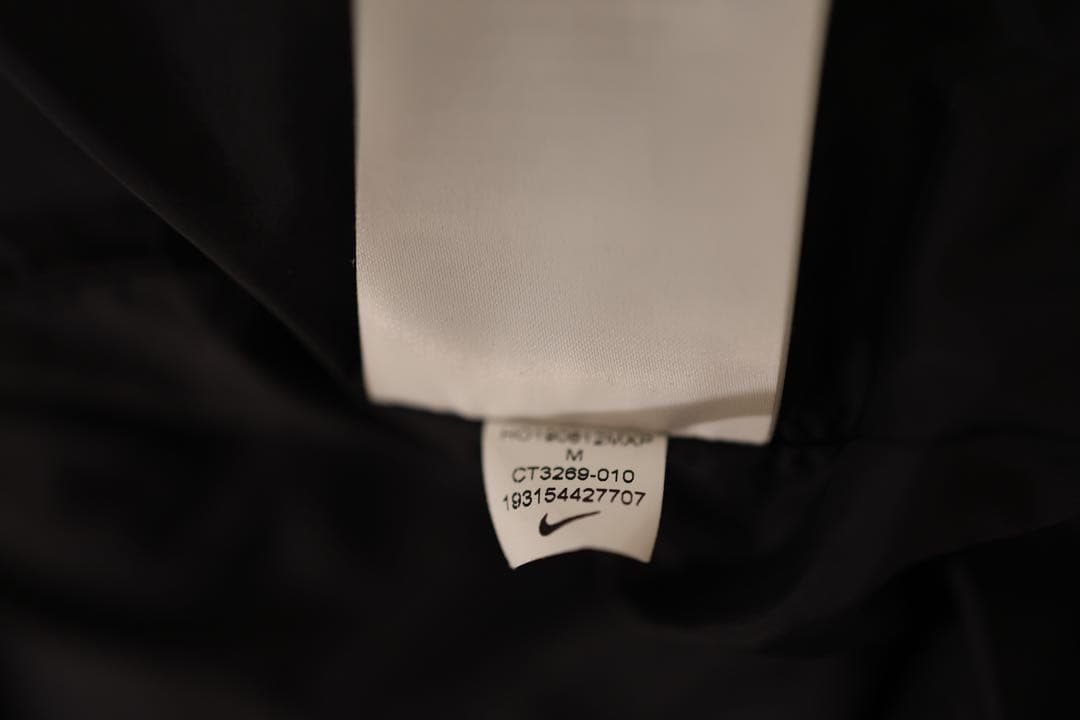 Nike x Sacai コラボ ダウンジャケット CT3269-010Mサイズ