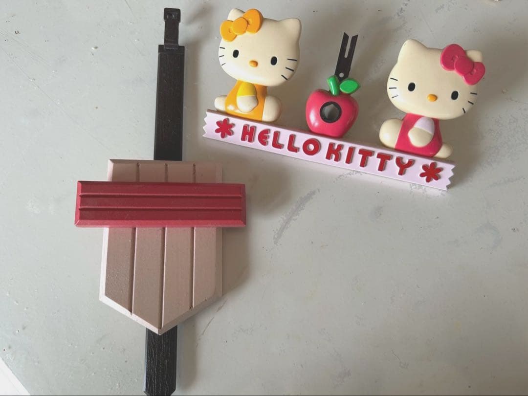 【レア・取扱説明書(保証書)つき】ハローキティ　鳩時計　掛け時計