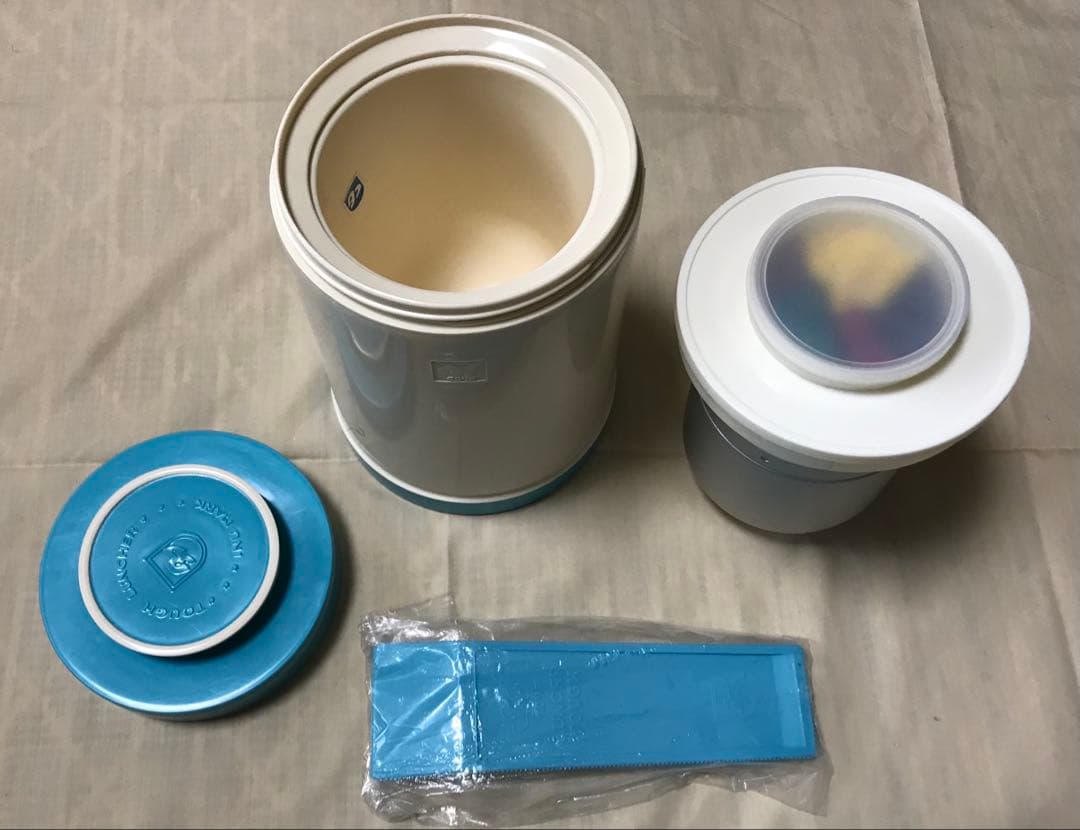 昭和レトロ　グロリア タフランチャーN型 保温弁当箱です。