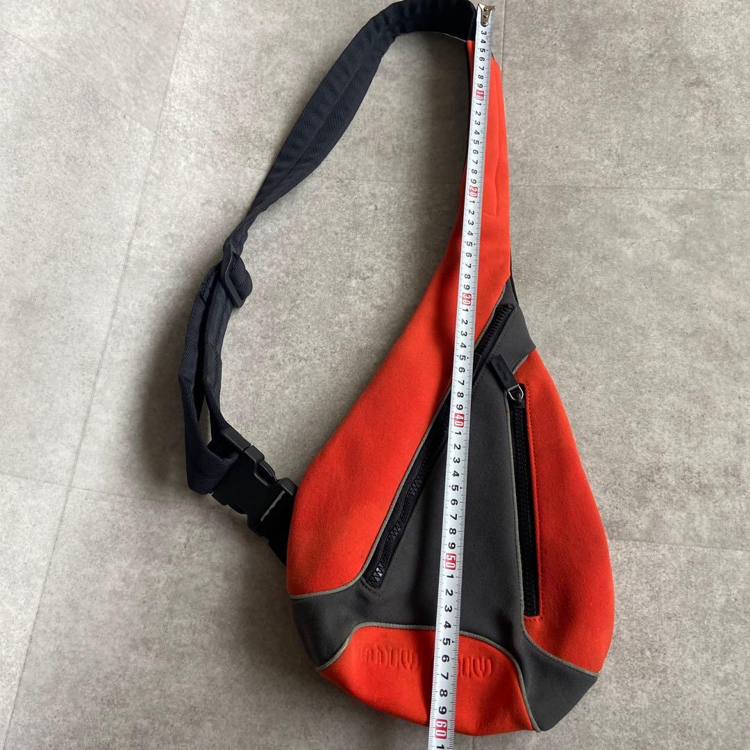 ぽんちゃん 様　miumiu ボディバッグ　ビンテージ　アーカイブ　Y2K