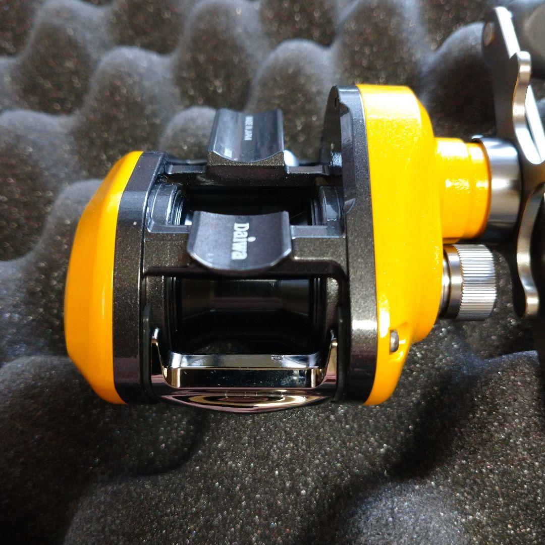 ダイワ リベルトピクシー L レフトハンドル イエローパール 04限定 極美品