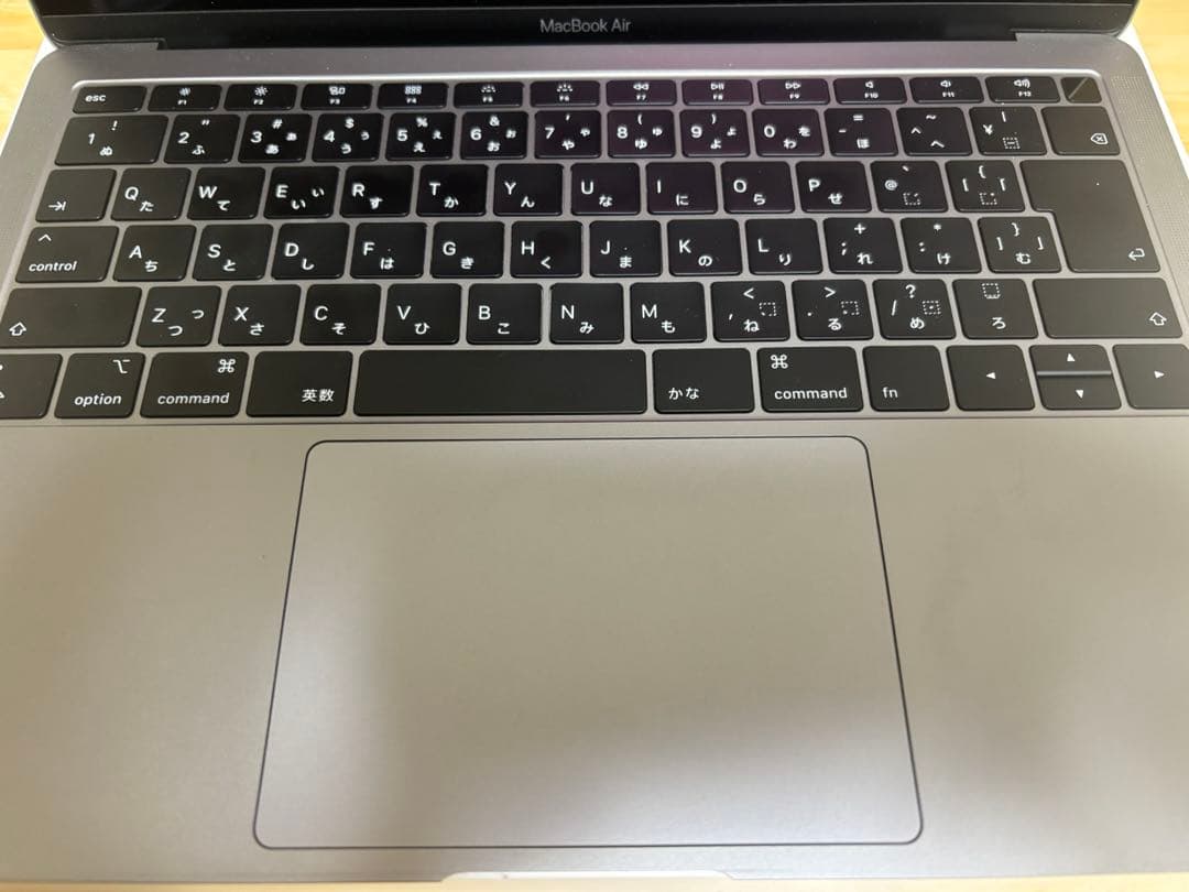 【極美品】2019 MacBookAir13インチ 256gb