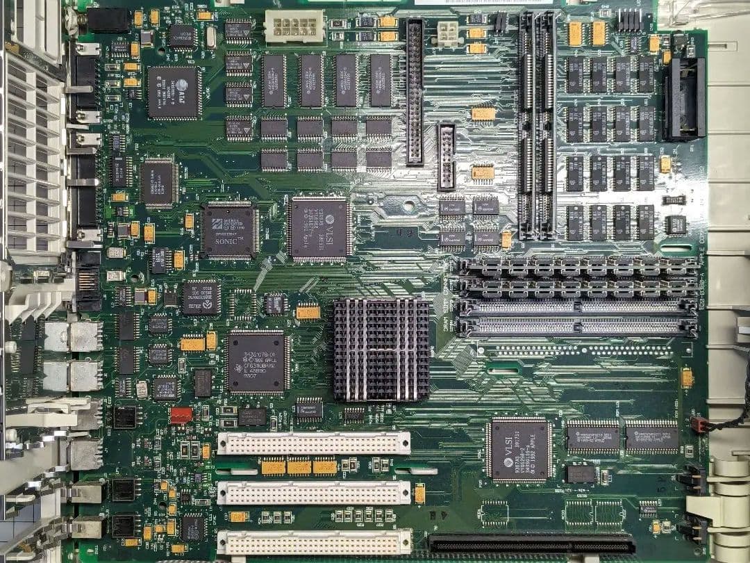 Macデスクトップ Apple Macintosh Quadra700