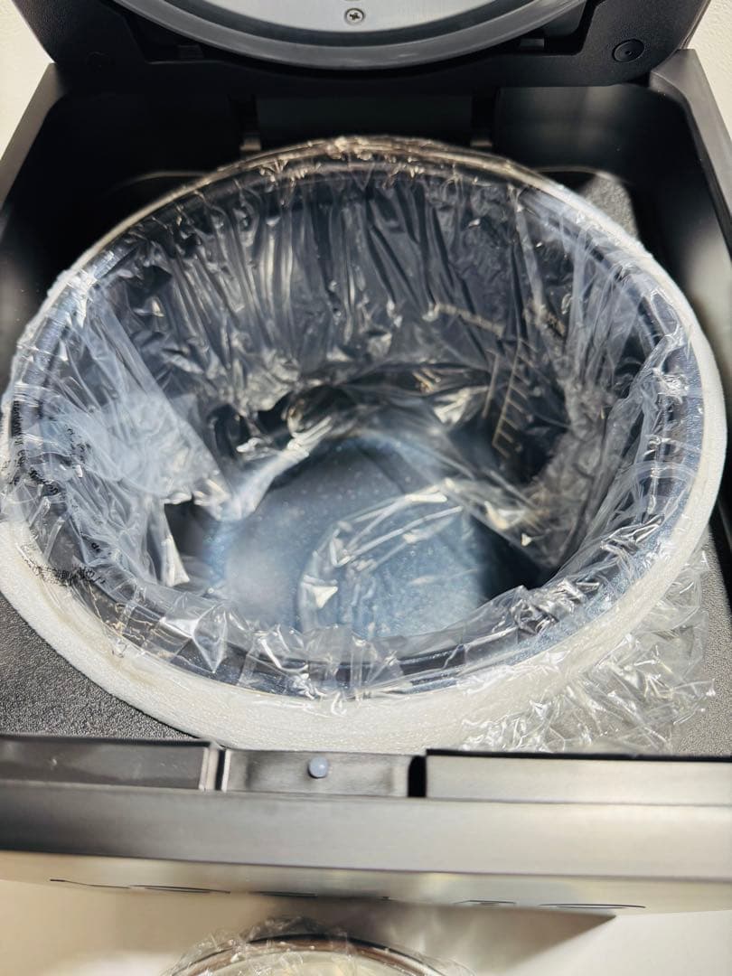 1）LOCABO:V ロカボ 糖質オフ炊飯器　LOCV-3D7040-B