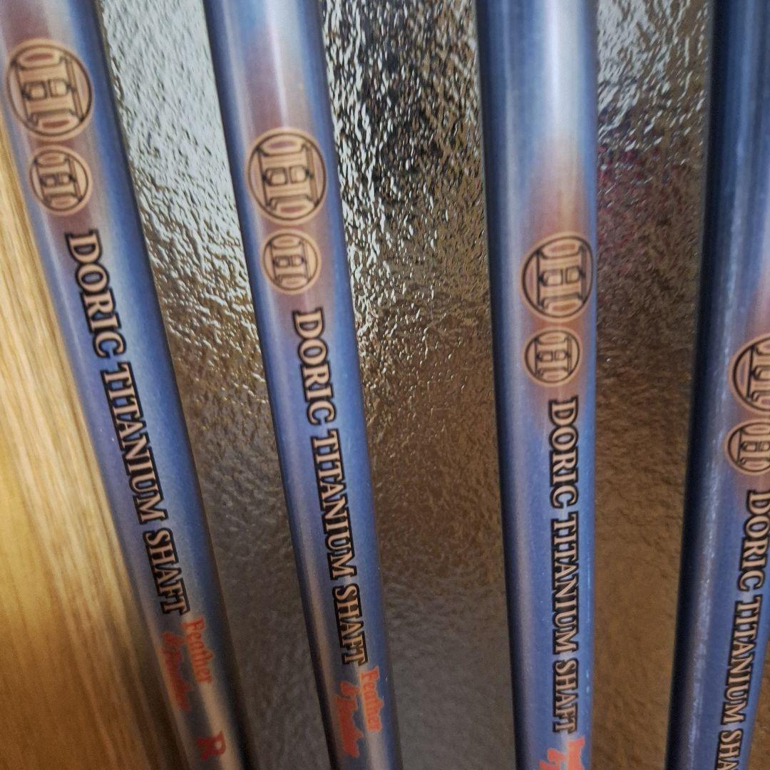 本間ゴルフ…ツインマークス フェザー&フェザー、アイアンセット