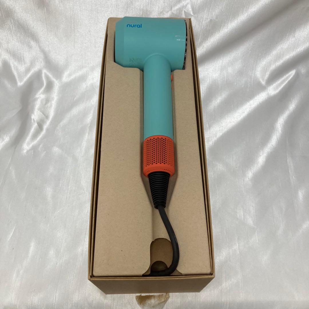 〈未使用品〉ダイソン　ヘアドライヤー　HD16 CPATO